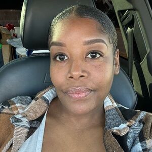 Meet your Posher, Bri